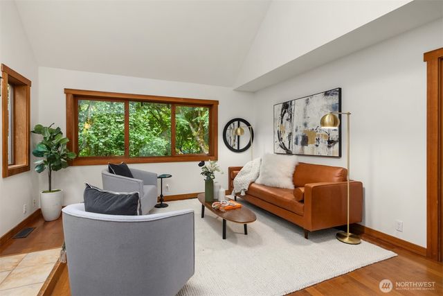 9641 Mandus Olson Road NE, Bainbridge Island, WA 98110