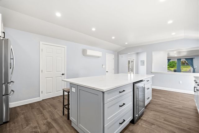 23 Joseph Rd, Framingham, MA 01701