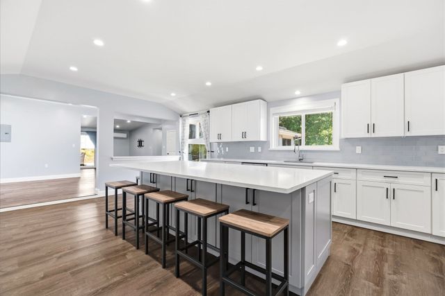 23 Joseph Rd, Framingham, MA 01701