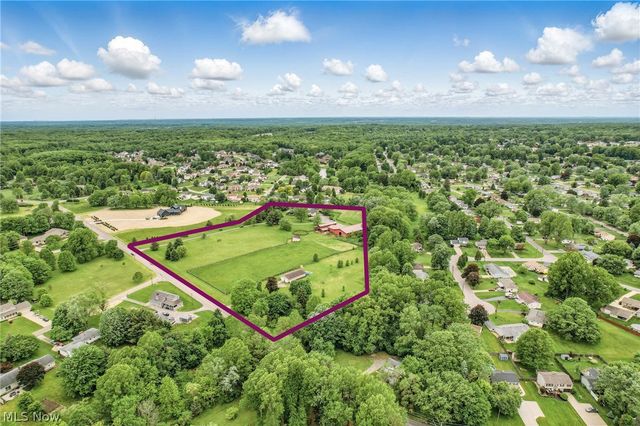 4114 S Raccoon Road, Canfield, OH 44406