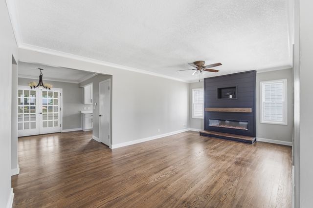 1116 57th Street, Des Moines, IA 50311