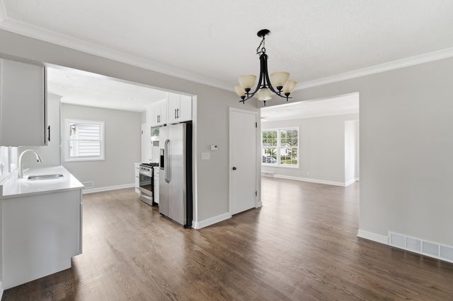 1116 57th Street, Des Moines, IA 50311