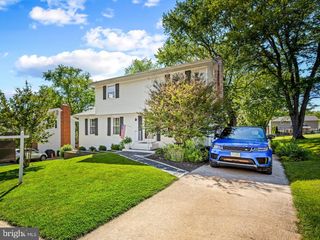 6 THURKILL CT, Cockeysville, MD 21030