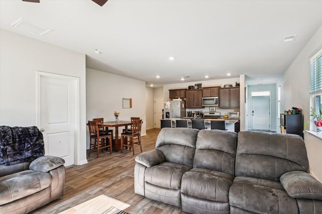 136 Pontoria Drive, Summerville, SC 29483