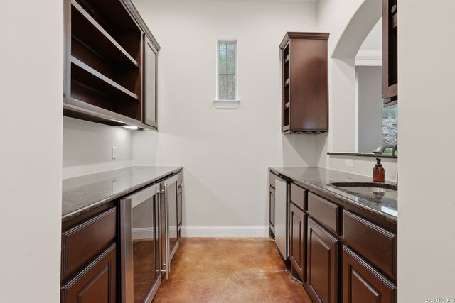 18633 Shadow Canyon, Helotes, TX 78023