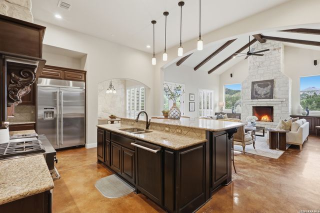 18633 Shadow Canyon, Helotes, TX 78023