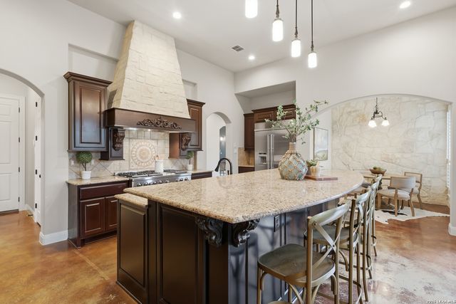 18633 Shadow Canyon, Helotes, TX 78023