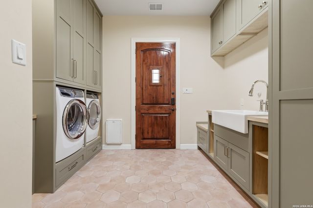 18633 Shadow Canyon, Helotes, TX 78023