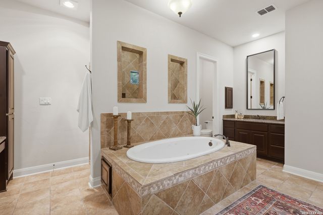 18633 Shadow Canyon, Helotes, TX 78023