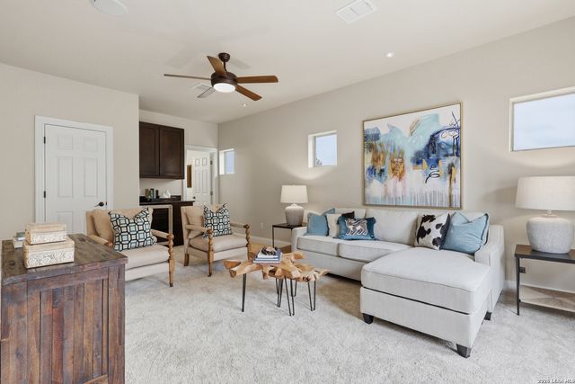 18633 Shadow Canyon, Helotes, TX 78023