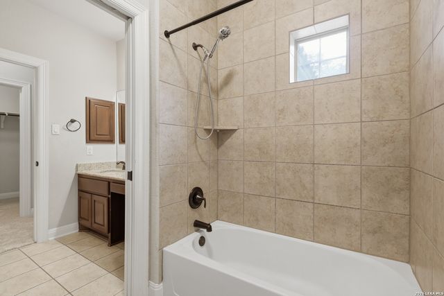 18633 Shadow Canyon, Helotes, TX 78023