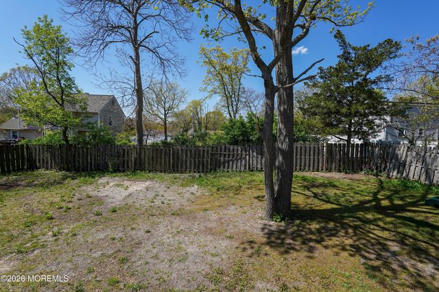 325 18th Avenue, Brick, NJ 08724