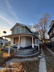 635 N Detroit Avenue, Toledo, OH 43607