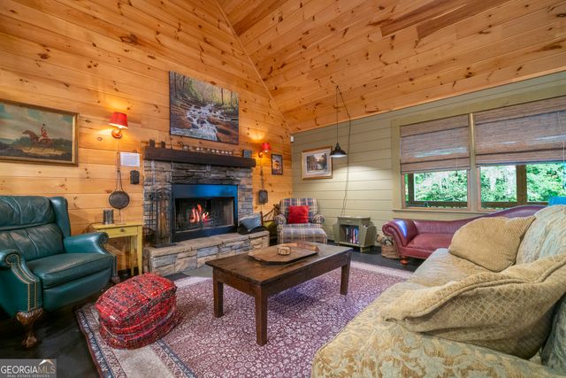 24 Wolf Howl Trail, Sautee Nacoochee, GA 30571