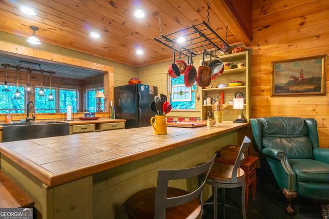 24 Wolf Howl Trail, Sautee Nacoochee, GA 30571