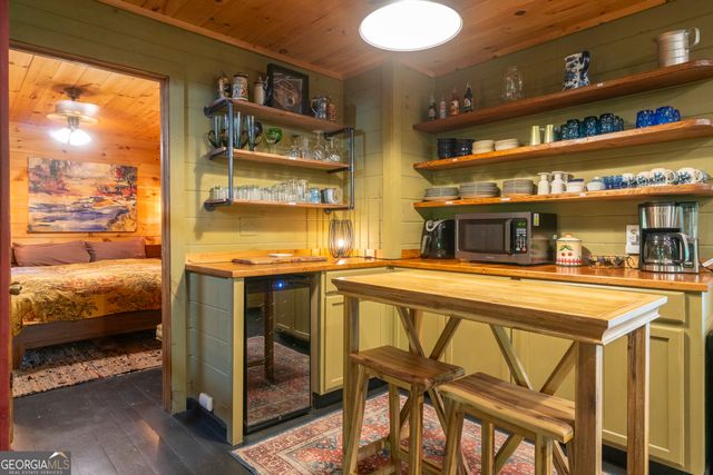 24 Wolf Howl Trail, Sautee Nacoochee, GA 30571