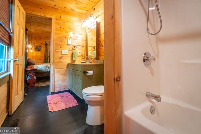24 Wolf Howl Trail, Sautee Nacoochee, GA 30571
