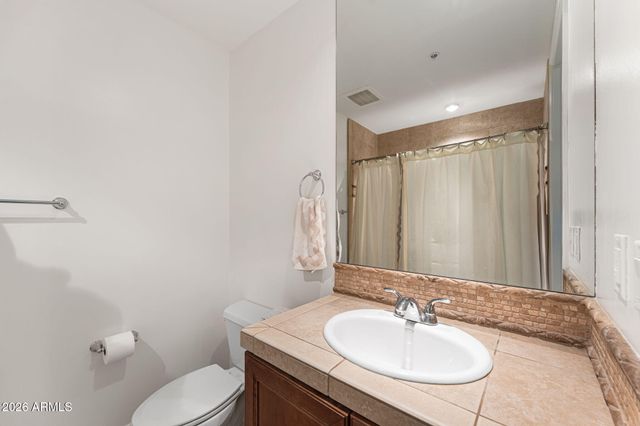 3801 N GOLDWATER Boulevard 204, Scottsdale, AZ 85251