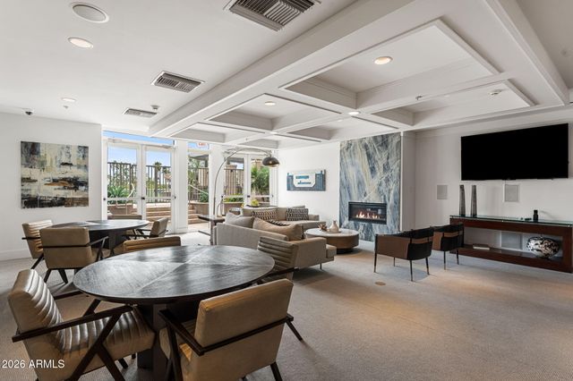 3801 N GOLDWATER Boulevard 204, Scottsdale, AZ 85251
