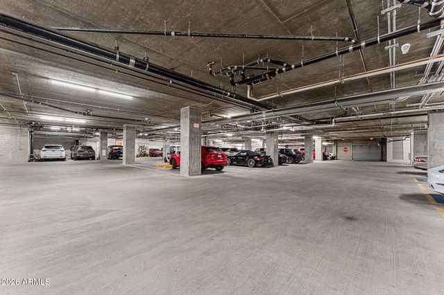 3801 N GOLDWATER Boulevard 204, Scottsdale, AZ 85251