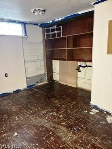 902 Alameda Avenue, Youngstown, OH 44510