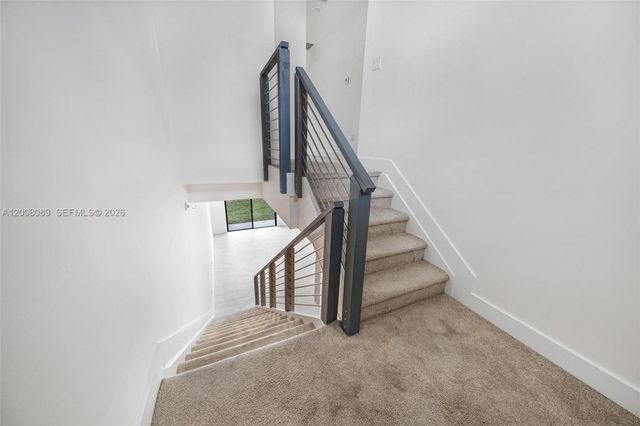 4416 NW 9th St, Plantation, FL 33317