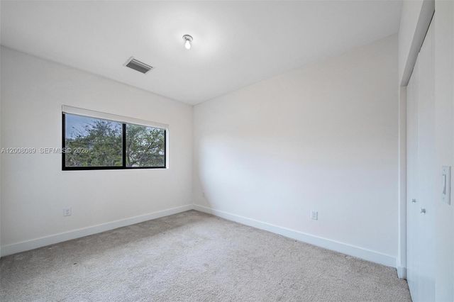 4416 NW 9th St, Plantation, FL 33317