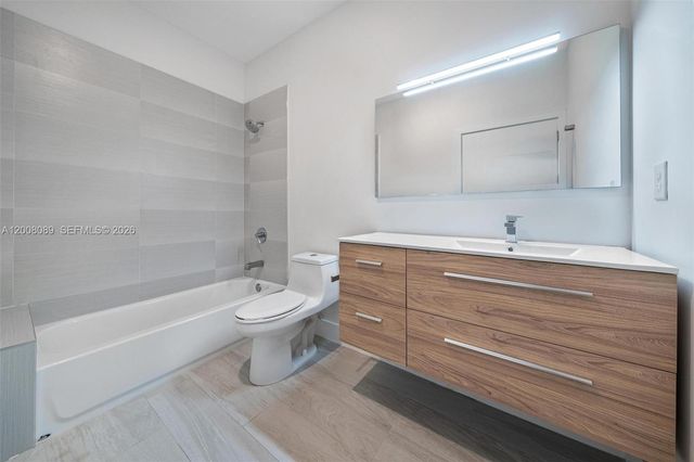 4416 NW 9th St, Plantation, FL 33317