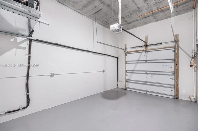 4416 NW 9th St, Plantation, FL 33317