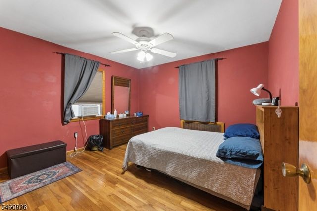 212 E Munsell Ave, Linden City, NJ 07036