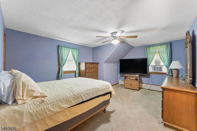 212 E Munsell Ave, Linden City, NJ 07036