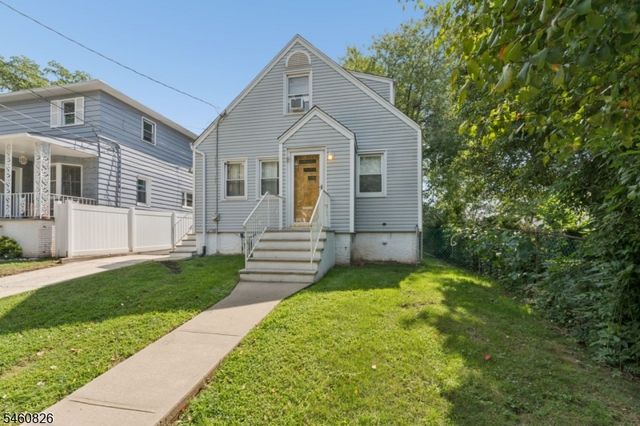 212 E Munsell Ave, Linden City, NJ 07036