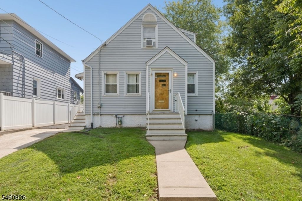 212 E Munsell Ave, Linden City, NJ 07036