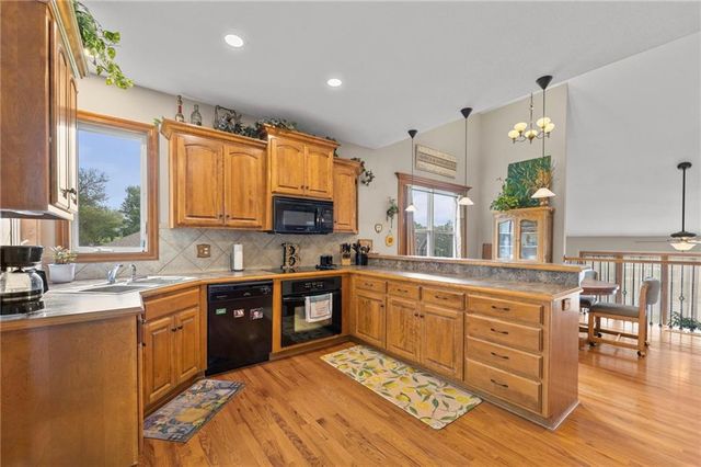 1414 N 151 Terrace, Basehor, KS 66007