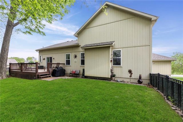 1414 N 151 Terrace, Basehor, KS 66007