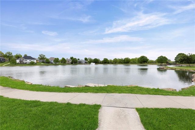 1414 N 151 Terrace, Basehor, KS 66007