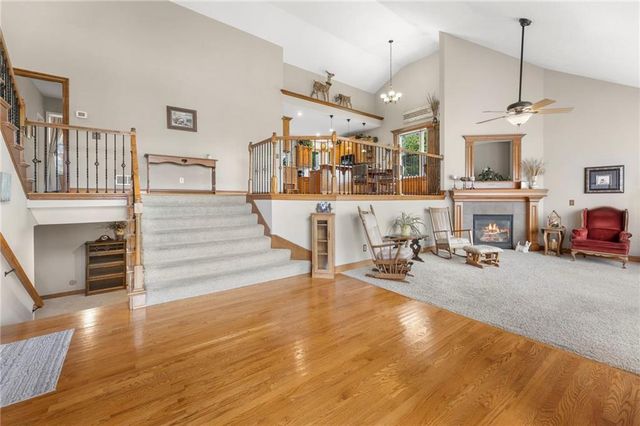 1414 N 151 Terrace, Basehor, KS 66007