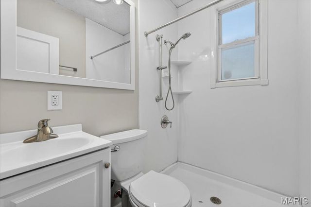 6118 Vermont Avenue, St Louis, MO 63111