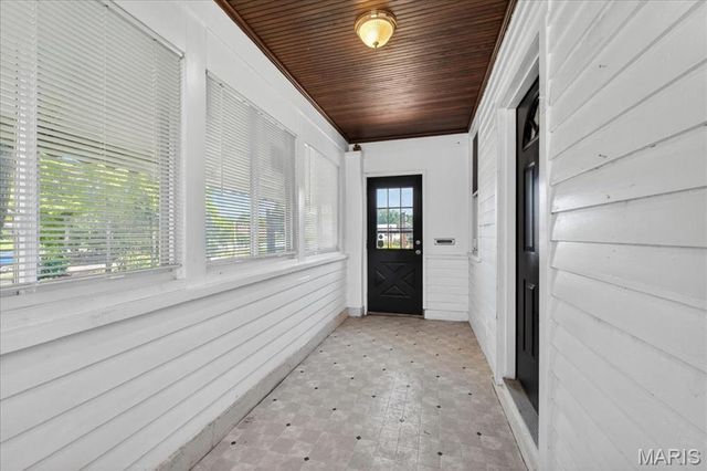 6118 Vermont Avenue, St Louis, MO 63111
