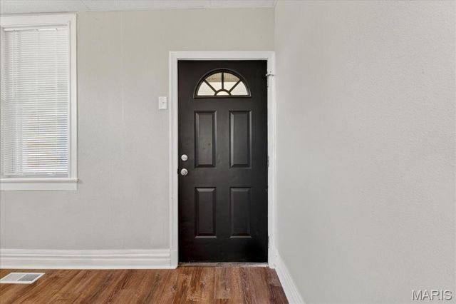 6118 Vermont Avenue, St Louis, MO 63111