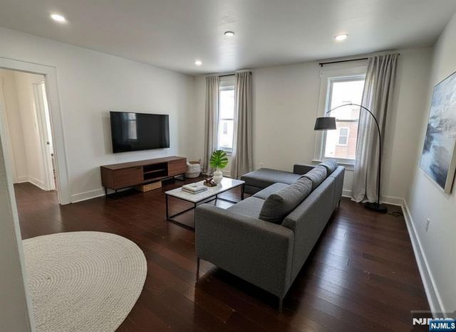 94 Cedar Avenue, Newark, NJ 07106