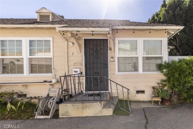 6614 Camellia Avenue, North Hollywood, CA 91606