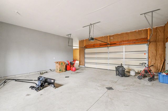 13225 Ducheny Drive, Gowen, MI 49326