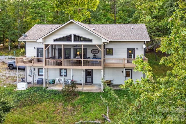 190 Tanglewood Trail, Lake Lure, NC 28746