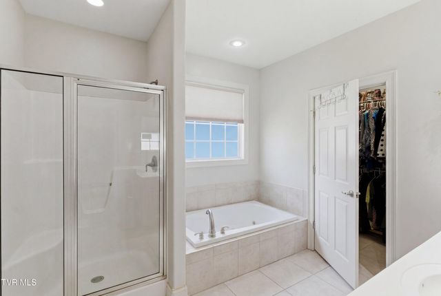 503 Sweetgrass Lane, Jonesborough, TN 37659
