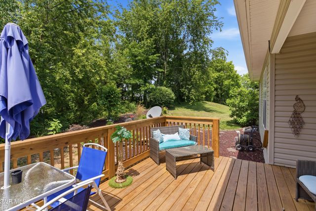 503 Sweetgrass Lane, Jonesborough, TN 37659