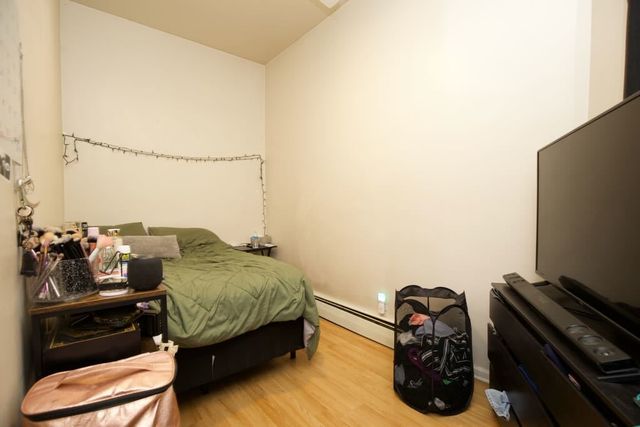 1473 W Erie Street 1F, Chicago, IL 60642