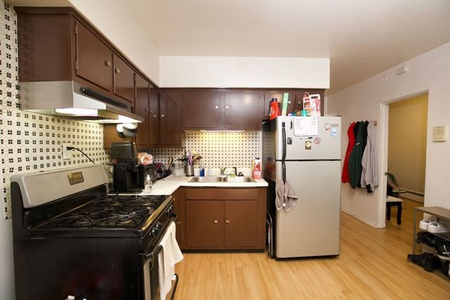 1473 W Erie Street 1F, Chicago, IL 60642