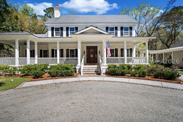 66 Heyward Point Rd, Okatie, SC 29909