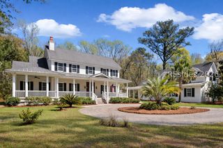 66 Heyward Point Rd, Okatie, SC 29909